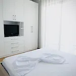 Aren Penthouse דירה *